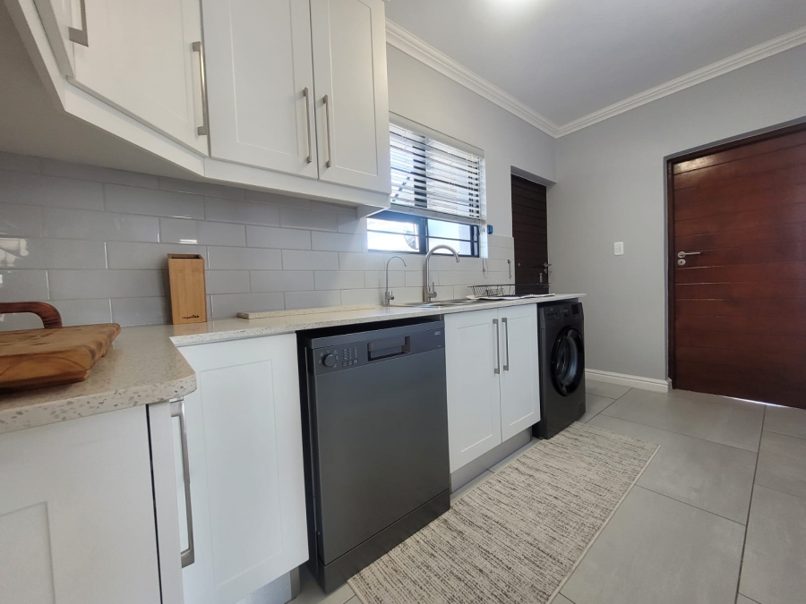 To Let 3 Bedroom Property for Rent in Fountains Estate Eastern Cape